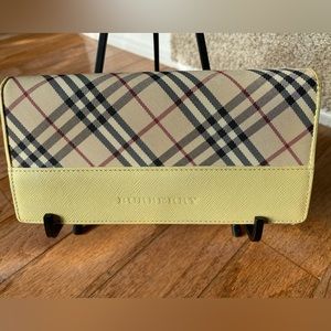 Burberry wallet